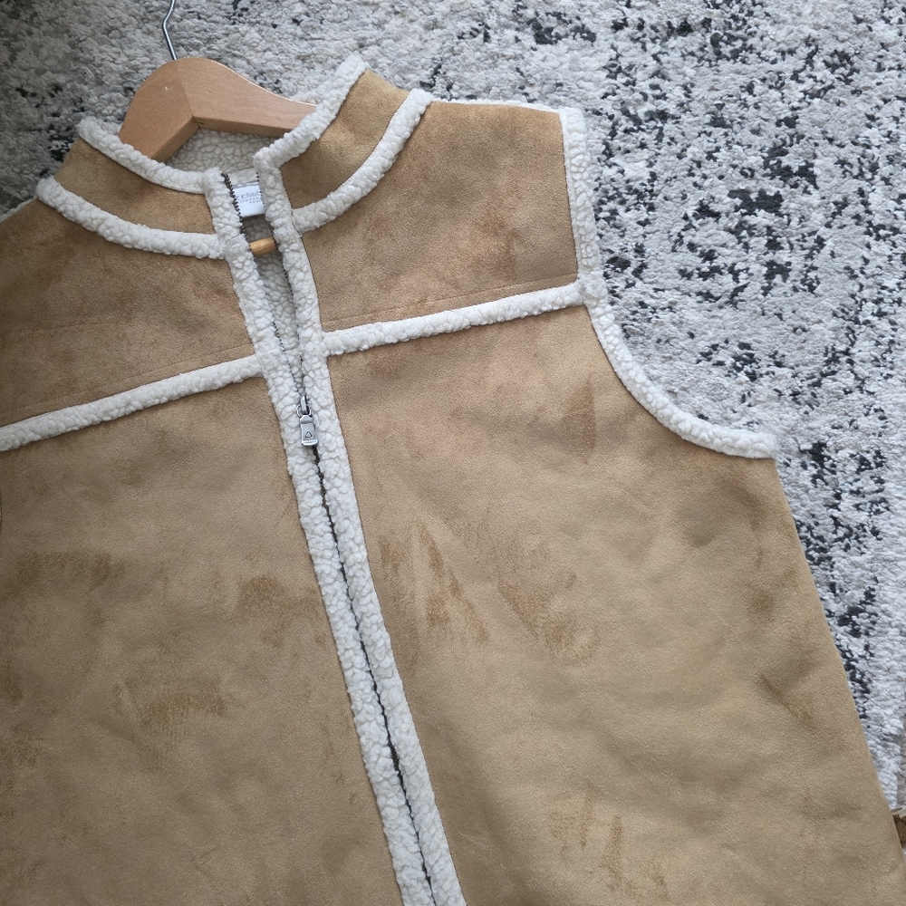 Vintage Liz Claiborn Faux Suede Sherpa Tan Vest L Petite Western Cowgirl Chic